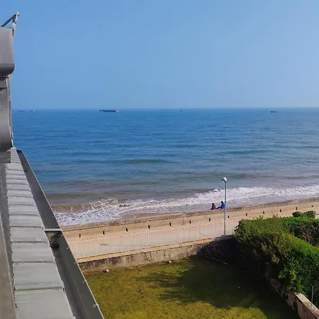 Le Belle Vue D'asnelles Chez Lisa & Clement *