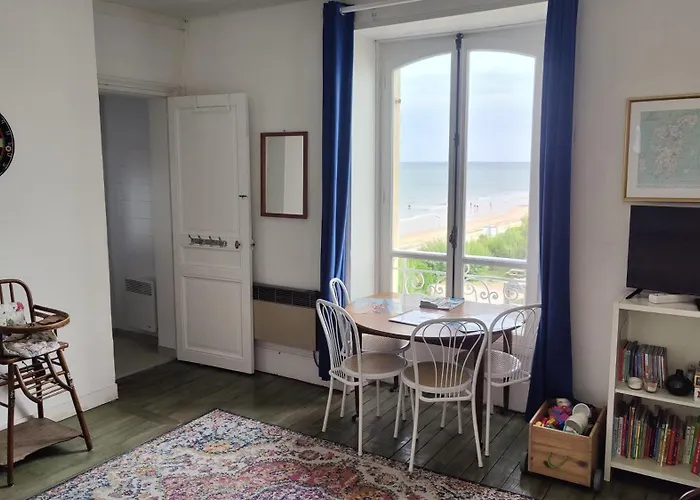 Le Belle Vue D'asnelles Chez Lisa & Clement Apartamento